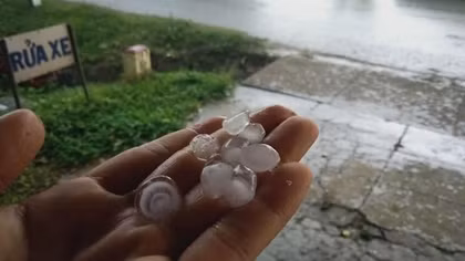 2 trận mưa đá liên tiếp xuất hiện ở miền núi Thừa Thiên-Huế