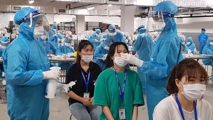 Hơn 31.000 ca COVID-19 mới, Hà Nội sắp chạm mốc 4.000 F0/ngày