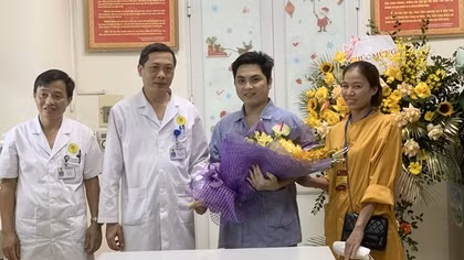 Đại uý Công an nhiễm COVID-19 nguy kịch được Bệnh viện 19-8 cứu sống