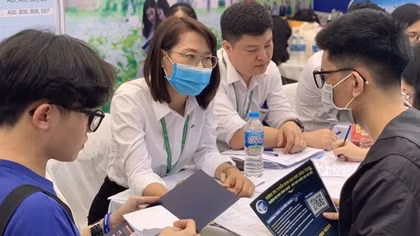 Sẽ kiểm tra các trường có dấu hiệu xác định chỉ tiêu không đúng quy định