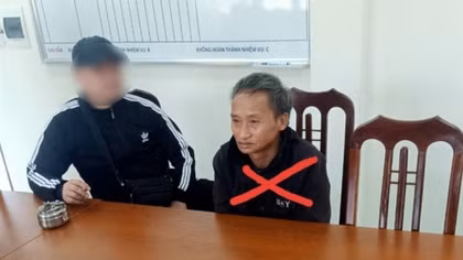 Bắt đối tượng lẩn trốn trong rừng sâu