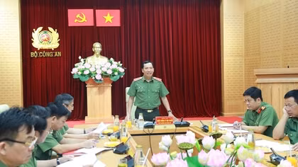 Lực lượng Hậu cần - Kỹ thuật CAND không ngừng lớn mạnh, lập nhiều chiến công