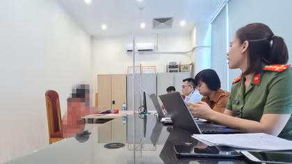 Ám chỉ lãnh đạo Đà Nẵng là "sâu bự ăn kit test", một phụ nữ bị phạt tiền