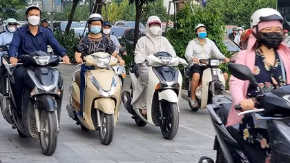 “Điểm mặt” nguyên nhân ùn tắc nút chân cầu vượt Lê Văn Lương - Láng Hạ