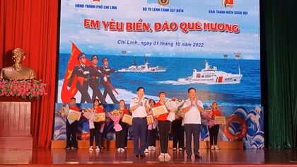 Hun đúc tình yêu đất nước qua cuộc thi “Em yêu biển đảo quê hương”