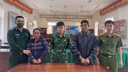 Bắt nhiều vụ vận chuyển hàng cấm, hàng lậu trên tuyến biên giới Lao Bảo