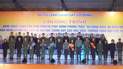 Phát động phong trào “3 xung kích, 5 rèn luyện” trong tân sinh viên