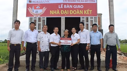 Bình yên bên những mái nhà do Agribank Tiền Giang hỗ trợ