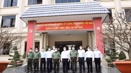 Tòa Giám mục Giáo phận Phú Cường chúc tết Công an Tây Ninh