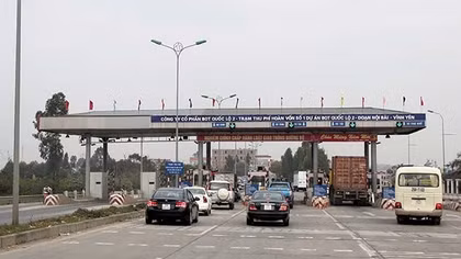Tháo dỡ trạm BOT Nội Bài- Vĩnh Yên trước Tết Nguyên đán