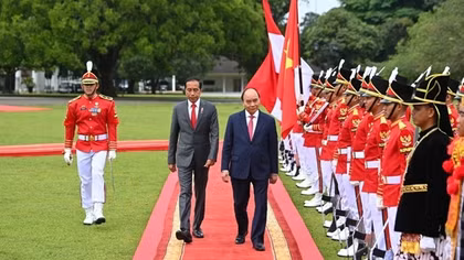 Tổng thống Indonesia chủ trì lễ đón cấp Nhà nước Chủ tịch nước Nguyễn Xuân Phúc
