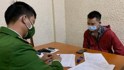Khống chế chủ nhà cướp 200 triệu rồi ép chuyển khoản thêm 5 tỷ đồng