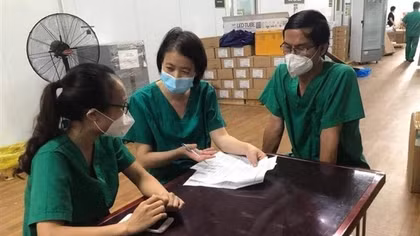 Người về từ “Chảo lửa”