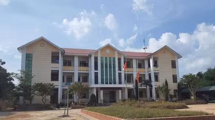Khai trừ Đảng đối với Bí thư Đảng uỷ xã bỏ nhiệm sở để tránh nợ