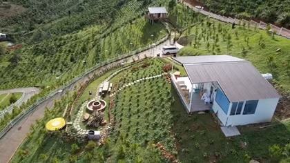 Khi người nổi tiếng đi đêm với "cò đất"
