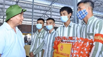 Chủ tịch nước ân giảm án tử hình cho 10 bị án