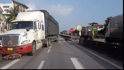 Hai vụ tai nạn giao thông liên tiếp làm hai phụ nữ tử vong