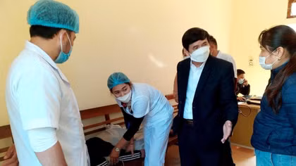 Xem xét kỷ luật Đảng đối với Giám đốc CDC Nghệ An trong vụ kit test Việt-Á