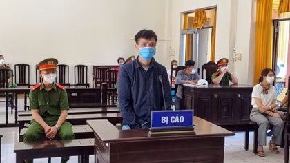 Làm giấy tờ đất giả để lừa đảo, lãnh 16 năm tù