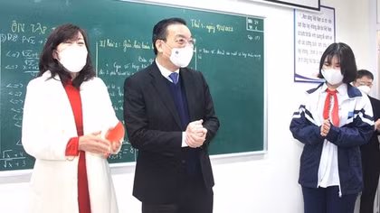 Hà Nội chuẩn bị lộ trình an toàn cho tất cả học sinh đi học trực tiếp