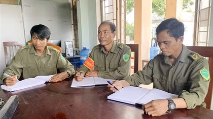 Công an viên bám cơ sở, tận tâm với công việc