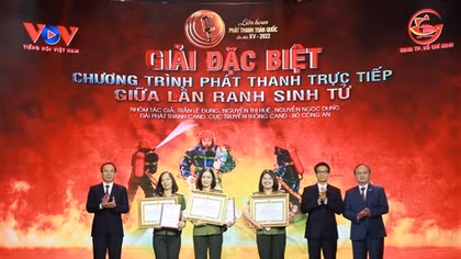 Chuyện chưa kể về tác phẩm “Giữa lằn ranh sinh tử” đoạt giải Đặc biệt