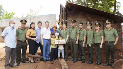 Yêu thương mùa COVID-19