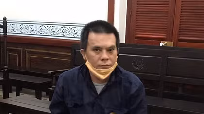Đâm chết hàng xóm vì mời nhậu góp tiền mua bia