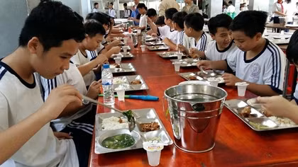 Hà Nội hướng dẫn việc tổ chức bán trú cho học sinh từ lớp 7 đến lớp 12