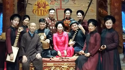 NSƯT Bạch Vân: "Cơm áo không đùa với khách thơ"