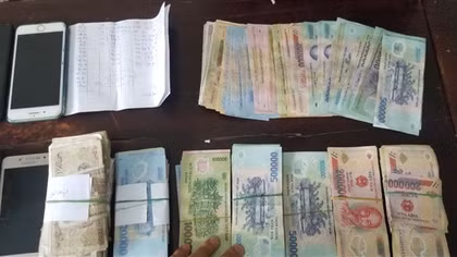 Thuê nhà để tổ chức… cá độ bóng đá