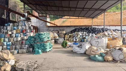 Bắt quả tang cơ sở vận hành lò đốt chất thải điện tử nguy hại quy mô lớn