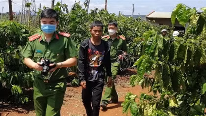 Bắt giữ đối tượng giết người, hiếp dâm trong rẫy vắng