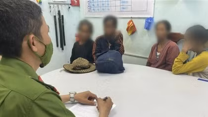 Đi ăn xin bị nghi oan bắt cóc trẻ em