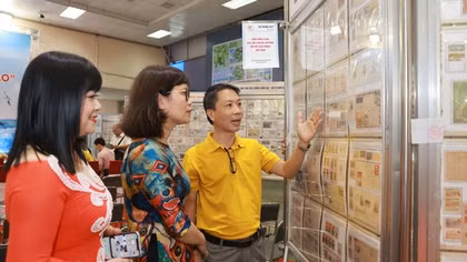 Bộ trưng bày "Cống hiến vĩ đại của Chủ tịch Hồ Chí Minh đối với cách mạng Việt Nam" đoạt giải Vàng tại Triển lãm Tem bưu chính Quốc gia