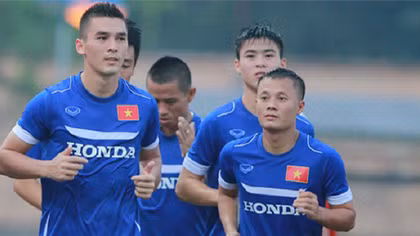 Buồn vui số phận cầu thủ Việt kiều
