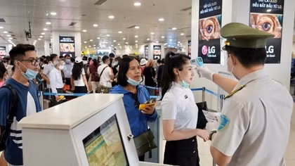 Bệnh đậu mùa khỉ lây lan nhanh, cần giám sát chặt người về từ vùng dịch