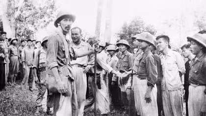 Những ngày thu bên Bác