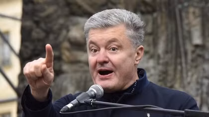 Ông Poroshenko nói gì về lời mời tị nạn chính trị của Tổng thống Putin?