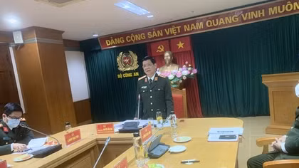 Thức cho dân ngủ ngon, gác cho dân vui chơi
