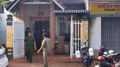 Tên trộm phá cửa nhà thiếu phụ, lấy mất tài sản tiền tỷ