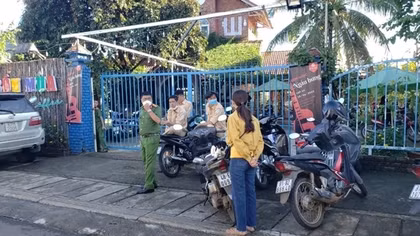 Chủ quán cafe tử vong trong tử thế treo cổ