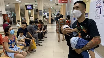 Hà Nội: Bùng phát trẻ nhiễm Adenovirus