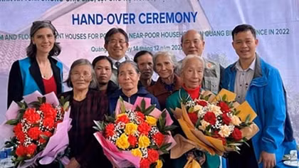 Niềm vui trong những căn nhà được hỗ trợ của chương trình Phát triển Liên Hợp Quốc