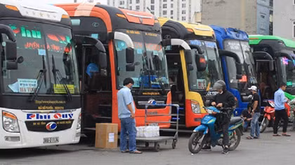 Nhiều nhà xe “thắt lưng, buộc bụng” chịu lỗ