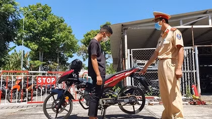 Ngăn chặn nạn đua xe núp bóng du lịch “phượt”