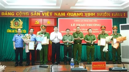 Khen thưởng Công an tỉnh Phú Yên đấu tranh làm rõ hành tung hung thủ giết người