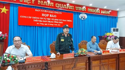 Tước danh hiệu CAND 3 cán bộ công an bạo lực với 2 thiếu niên