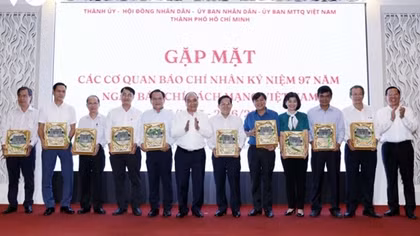 "Báo chí cần góp phần ngăn “đốm lửa nhỏ” để ngăn ngừa “cháy cả cánh rừng""