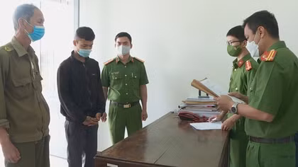 Về quê tránh dịch, gạ được đầu mối tuồn ma túy